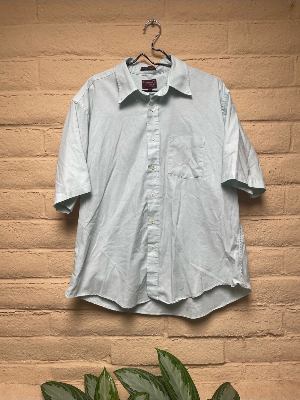 Men's Casual Light Blue Short-Sleeve Button-Down Shirt